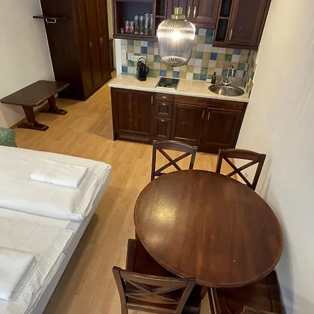 Apartment International House Zw 3 *