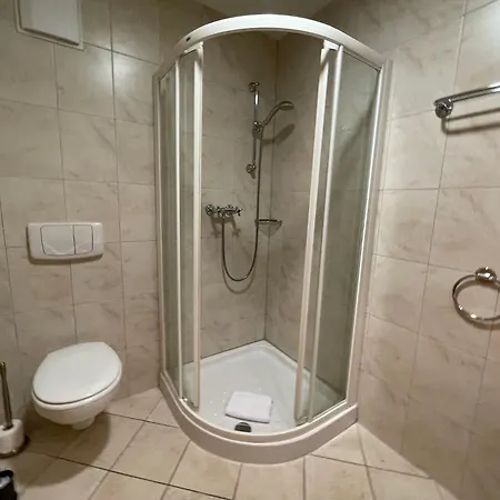 International House Zw 3